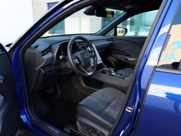 Lexus LBX
